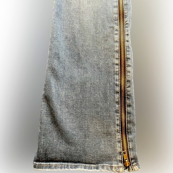 Skinny Girl High Rise Power Moves Flare Jeans - Picture 6 of 7